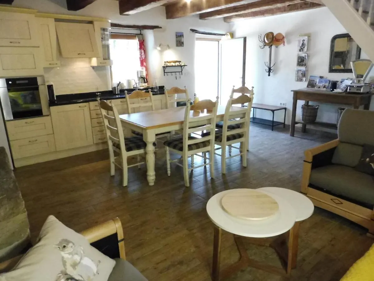 Gites Du Guebriand Saint-Lormel Casa de Férias